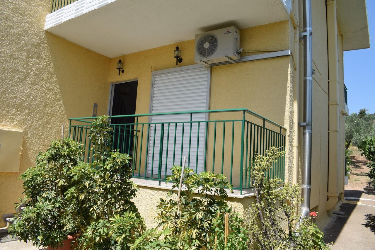 Apartments Rania Tolo Ngoại thất bức ảnh